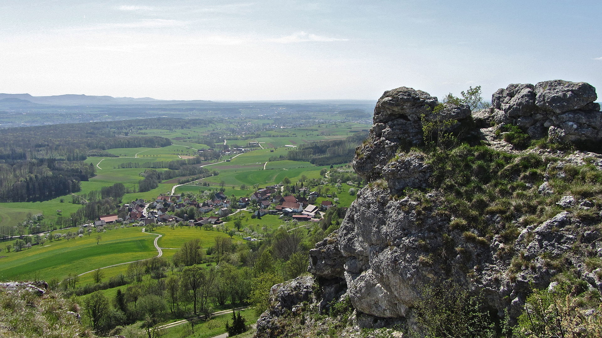 Ausblick_Spielburg_Hohenstaufen_wikipedia